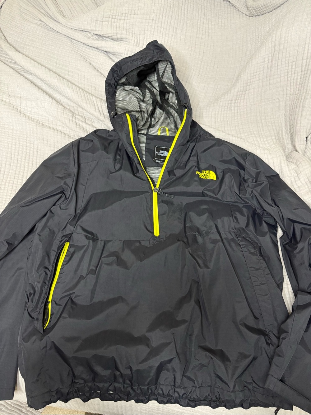 The North Face Men's Black Anorak Jacket windbreaker with Yellow Accents Mens XL